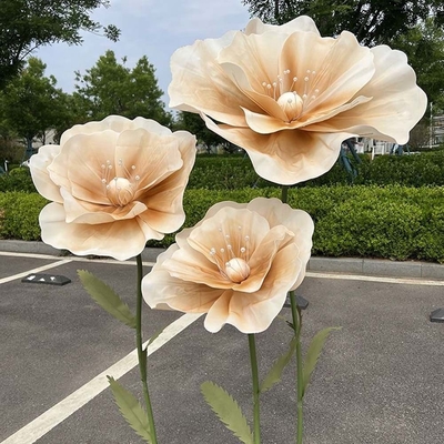 مجموعه گل غول قرمز سفارشی ساخته شده از فوم PE برای نمایشگاه تزئینی جشن عروسی