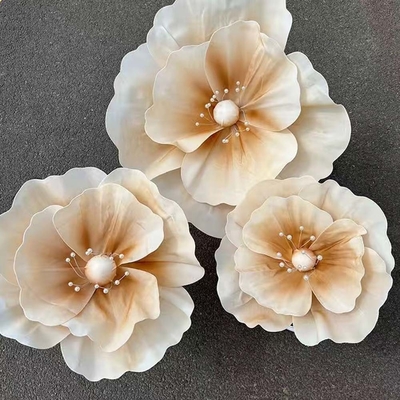 مجموعه گل غول قرمز سفارشی ساخته شده از فوم PE برای نمایشگاه تزئینی جشن عروسی